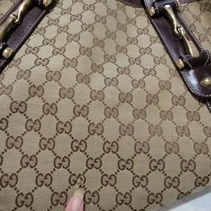 Additional Gucci pics